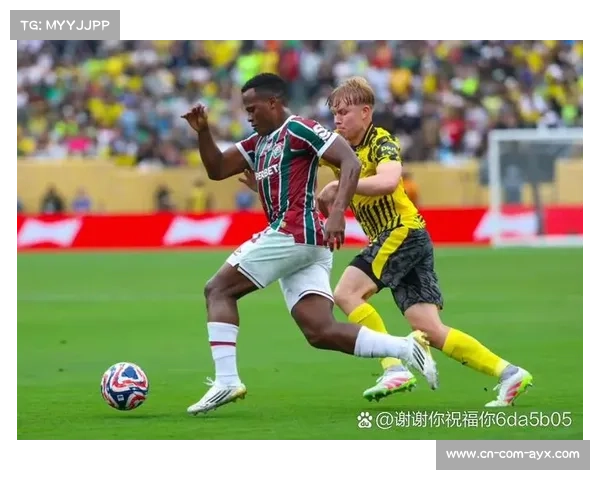 多特蒙德后防线遭遇严重伤病潮,四名中卫缺阵影响排兵布阵